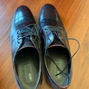 Men Shoe 9.5
